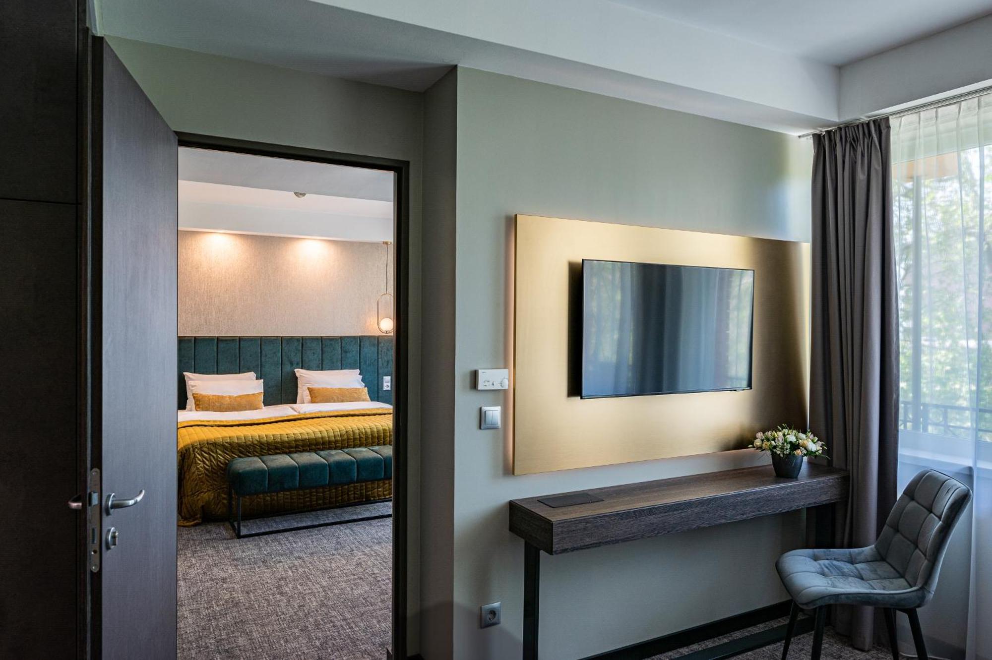Hotel Azur Premium