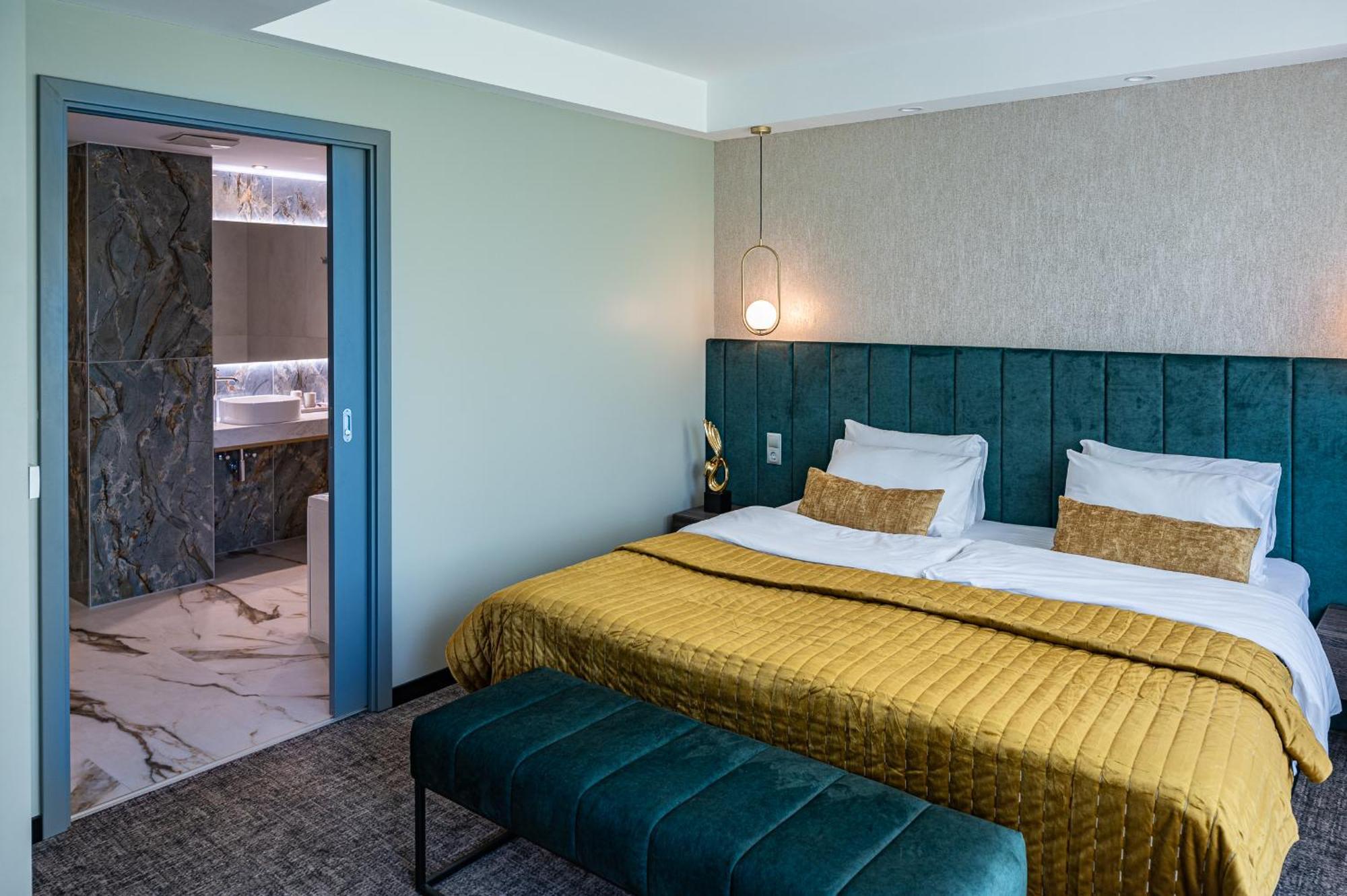 Hotel Azur Premium