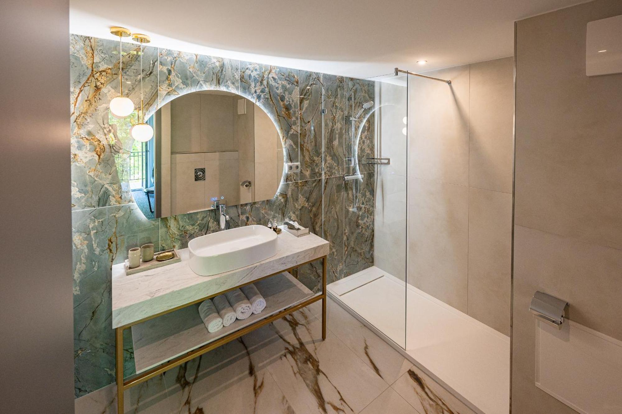 Hotel Azur Premium